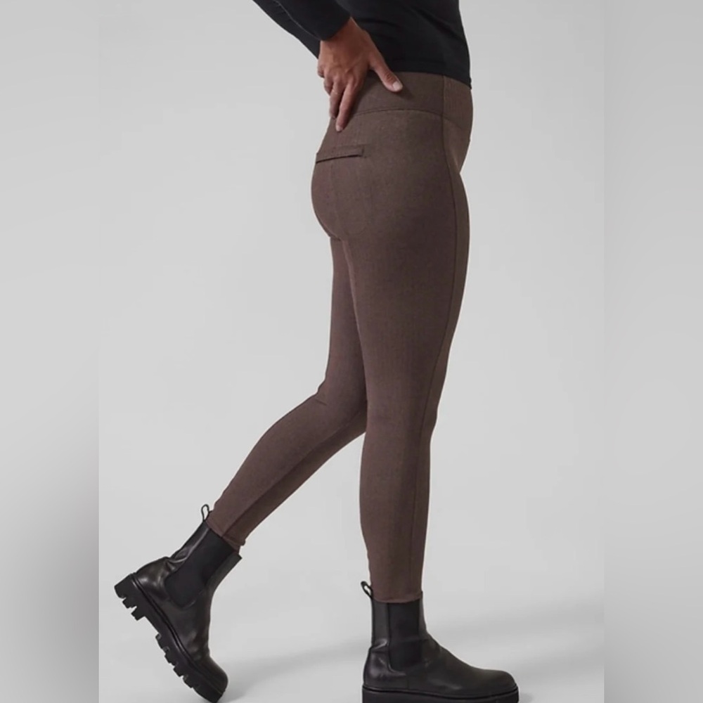 ATHLETA Delancey Herringbone Tight‎ Legging A Chevron Delancey in Brown Sz Small